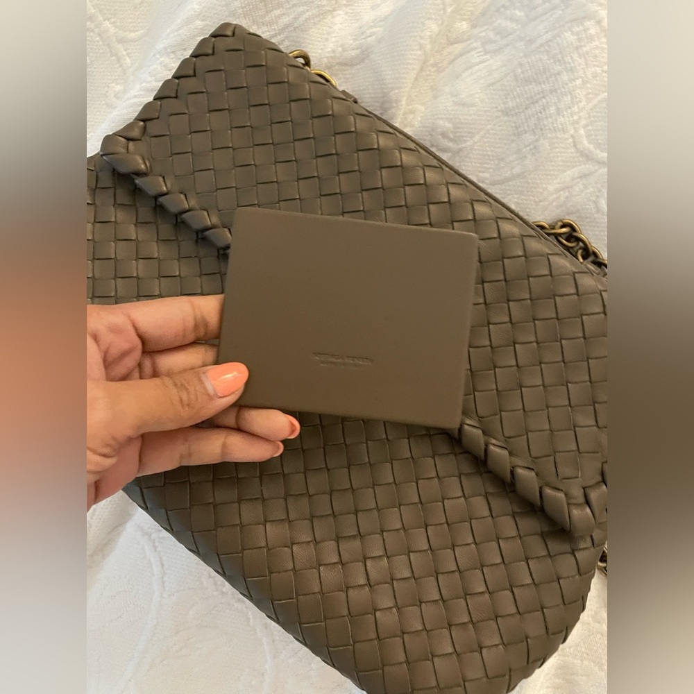 Bottega Veneta Olimpia 
Crossbody Bag Intrecciato Nappa Medium - Picture 6 of 14